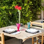 Bed & Breakfast Elysium Luxe 4*